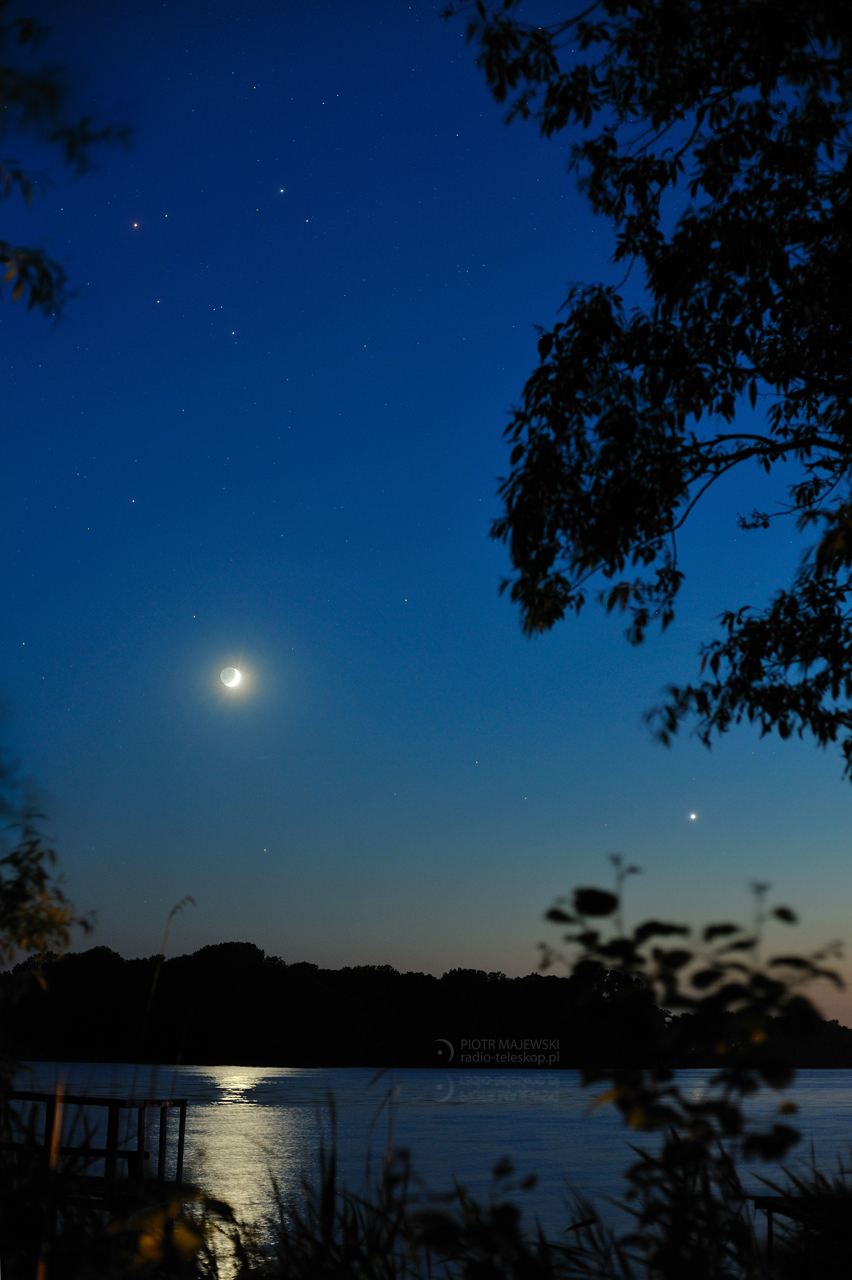 BLIŹNIĘTA DO PARY. Księżyc, Wenus i Bliźnięta nad Jeziorem Gopło.