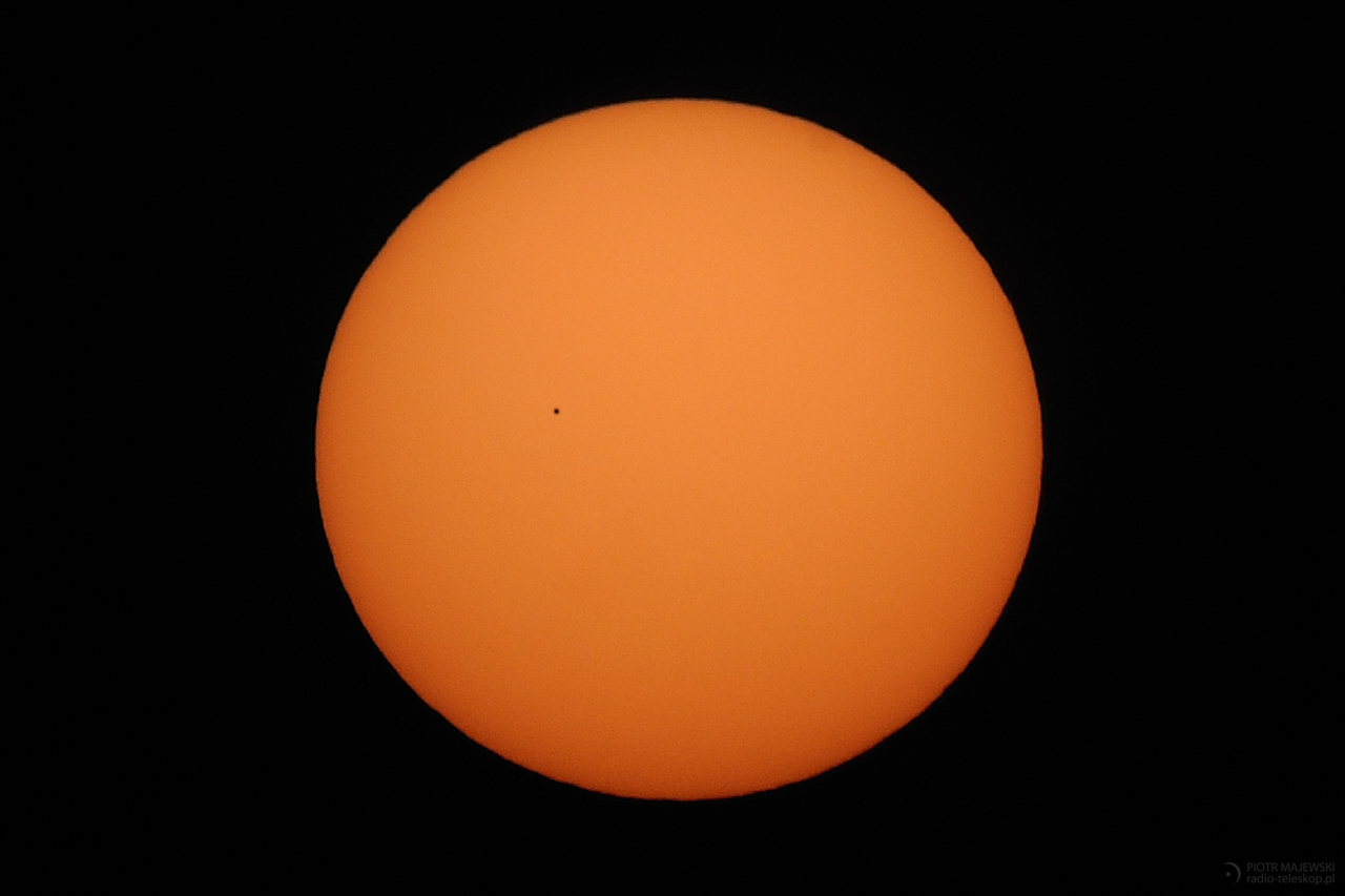 CZERWONE I CZARNE. Tranzyt Merkurego na tle Słońca 11.11.2019 r.